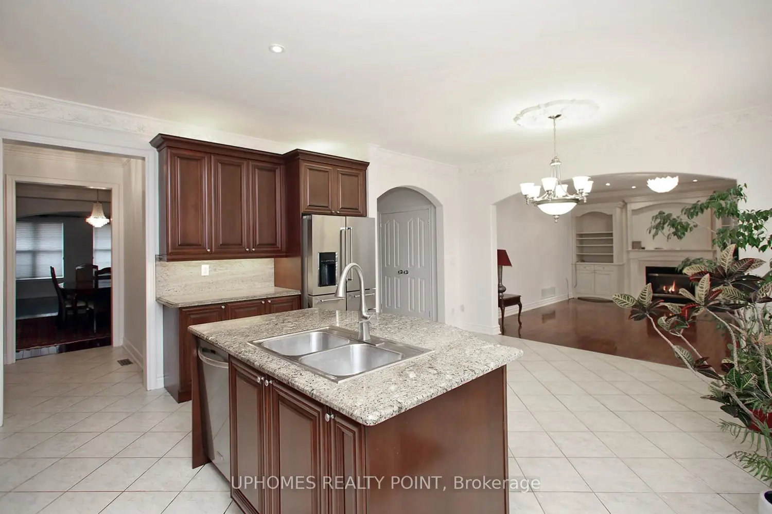 Additional image 6 of 549 Renshaw Court