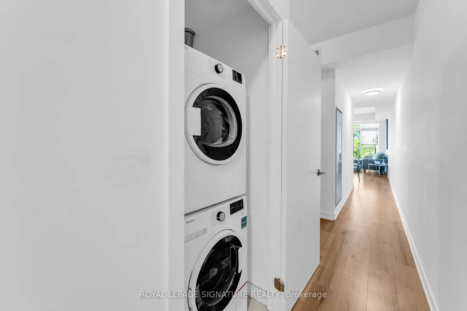Additional image 4 of 1195 The Queensway 317