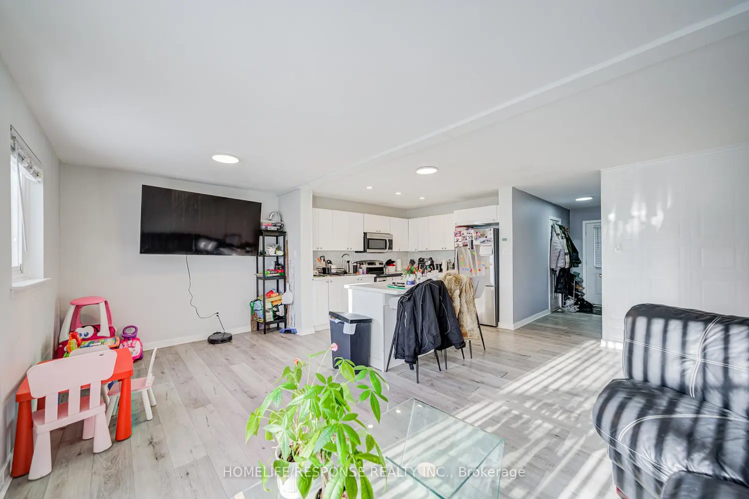 Additional image 17 of 93 Hansen Road 7