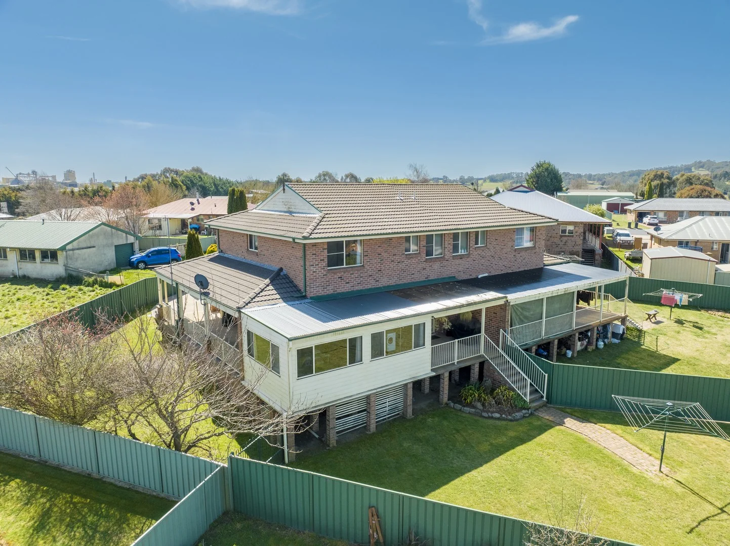 Additional image 2 of 1 & 2/25 Brennan Crescent, Oberon NSW 2787