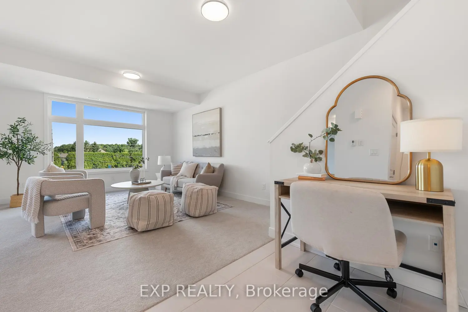 Additional image 3 of 1005 Silhouette Private