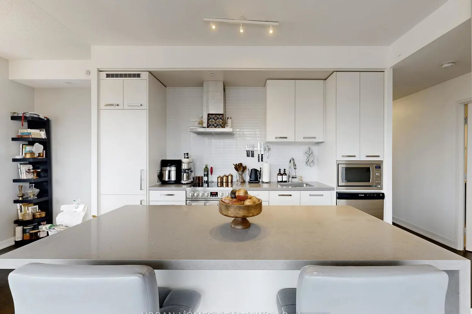 Additional image 4 of 120 Bayview Avenue S202