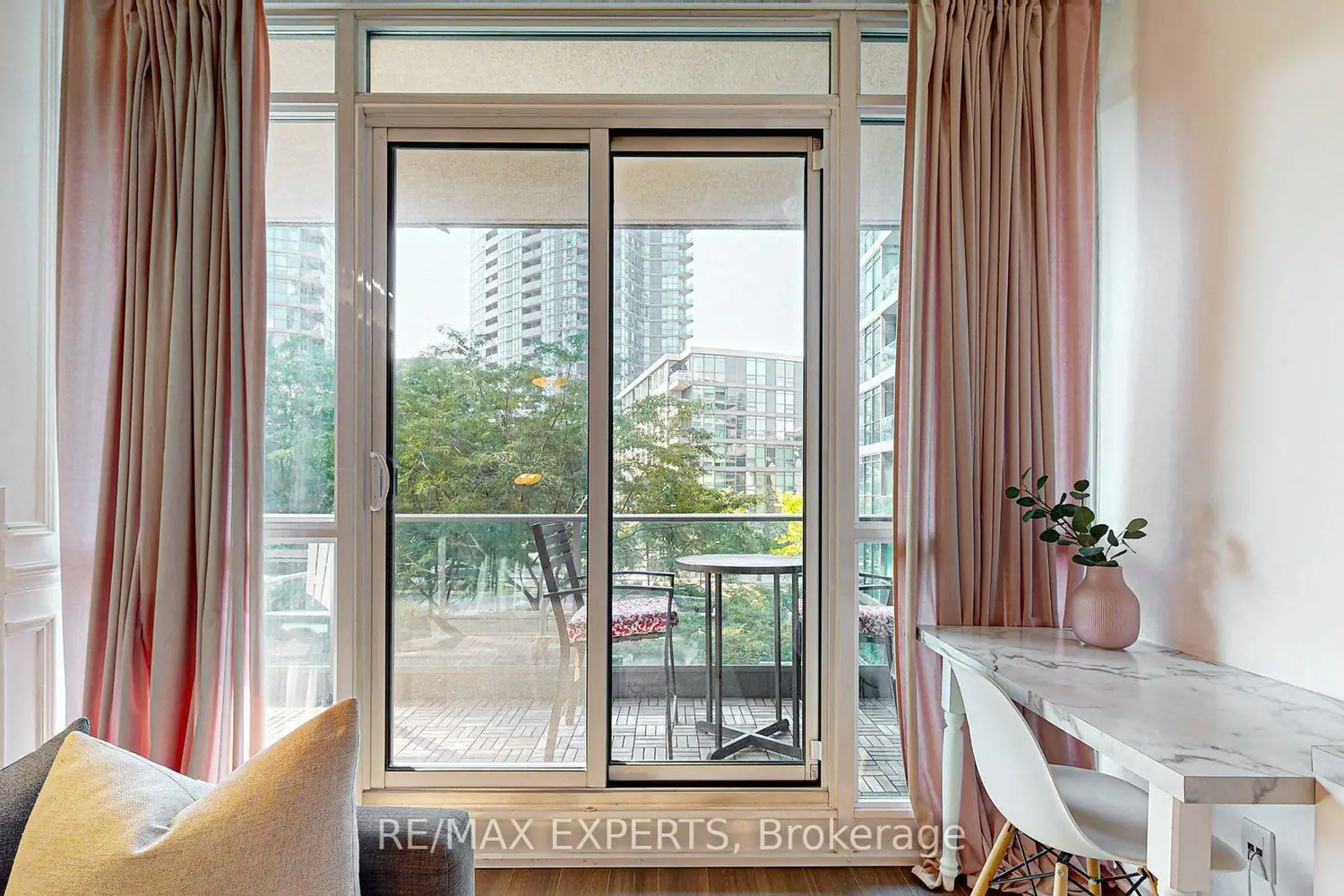 Additional image 2 of 209 Fort York Boulevard 355