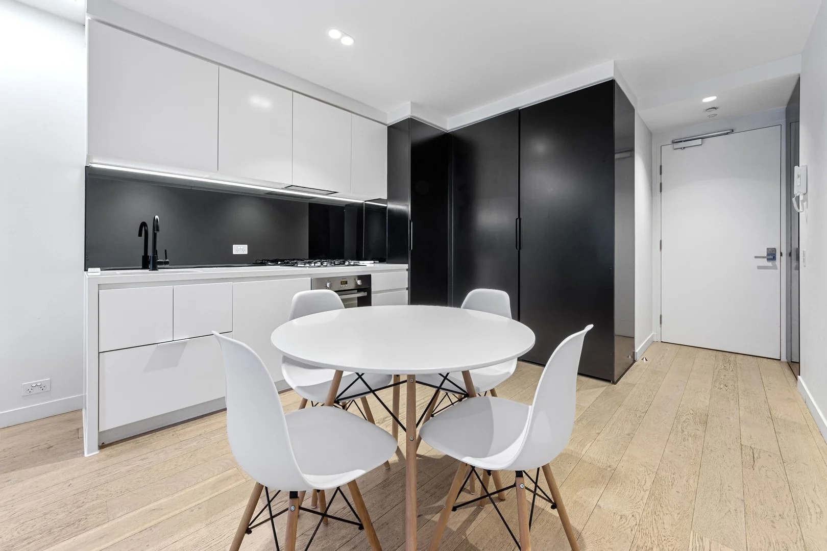 Additional image 3 of 1404/442 Elizabeth Street, Melbourne VIC 3000