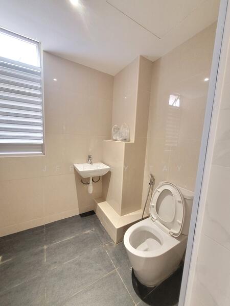 Additional image 16 of 122 - 128B,  Grange Road