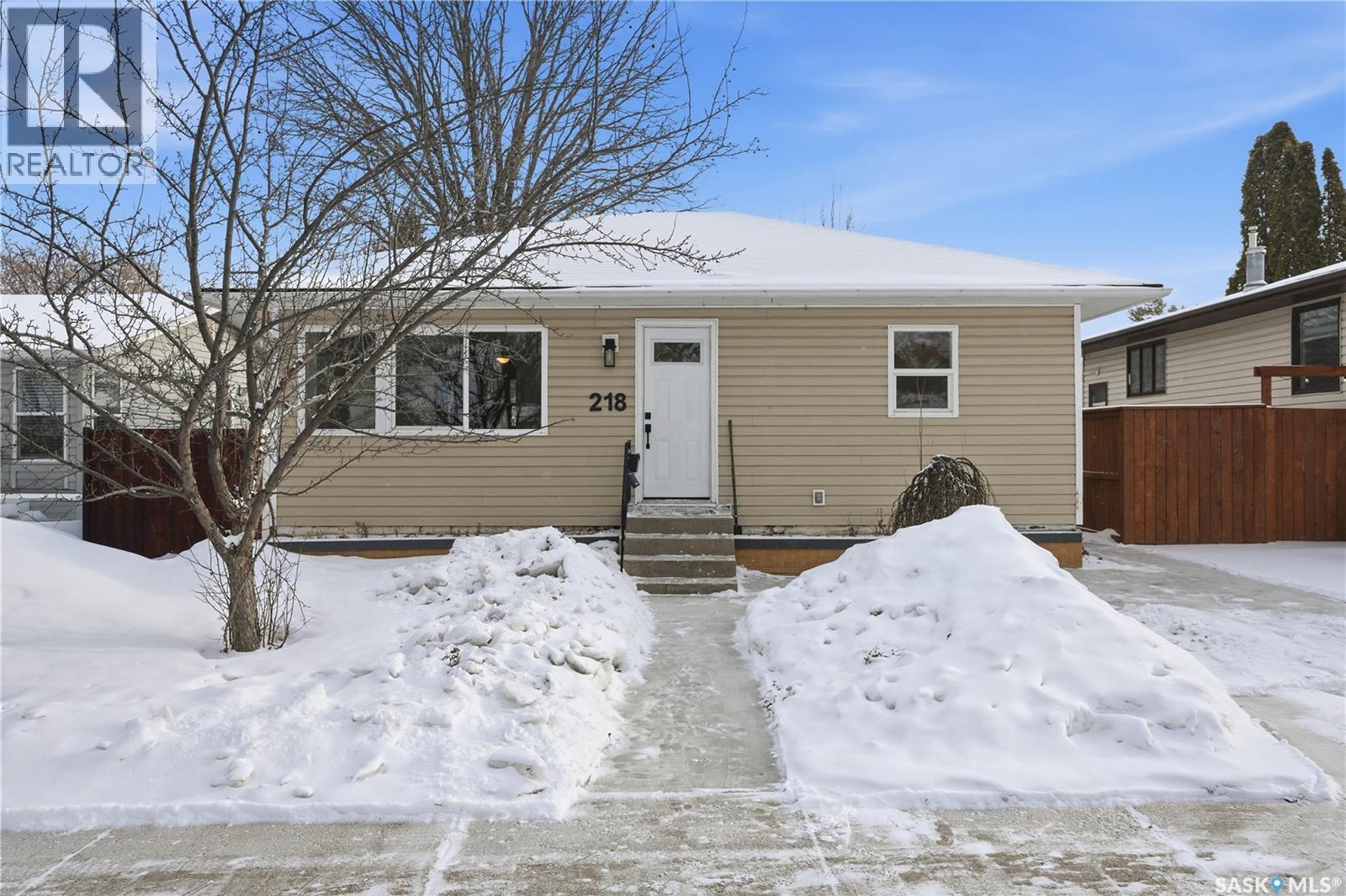 218 Ash Street E, Saskatoon, SK, S7J0K1
