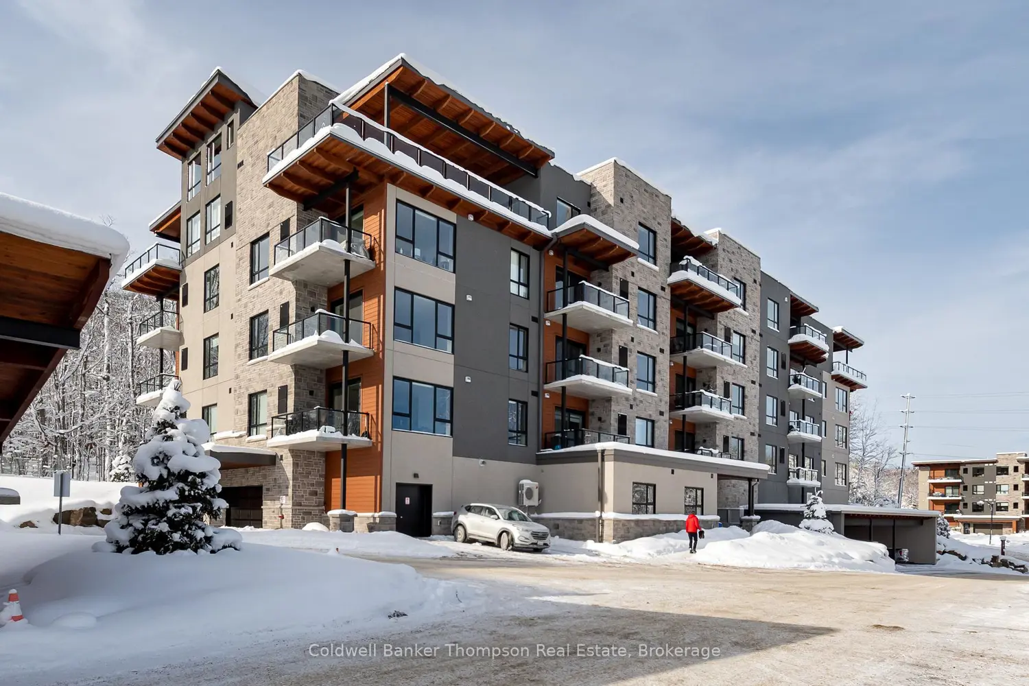 Additional image 19 of 18 Campus Trail 207