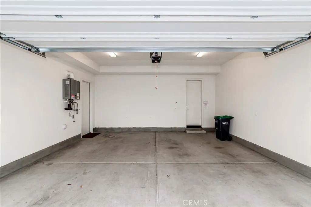 Additional image 73 of 191 Frame, Irvine, CA 92618