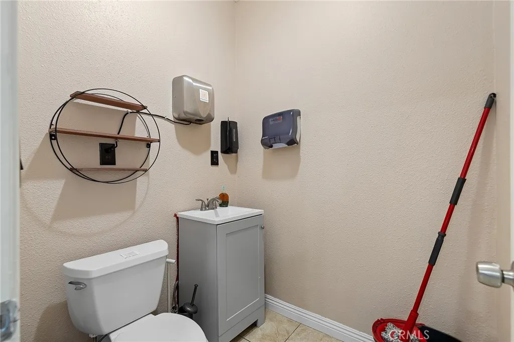 Additional image 76 of 2010 W Lincoln Avenue, Anaheim, CA 92804