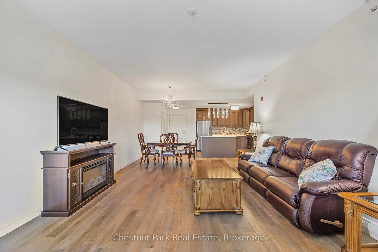 Additional image 11 of 1 Chamberlain Crescent 304