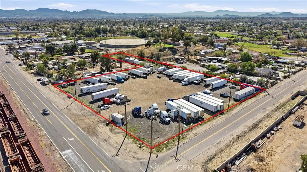 Additional image 14 of 2035 W 1st Ave, San Bernardino, CA 92407