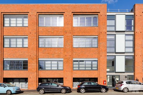 Pope Street, Birmingham, 3 B1