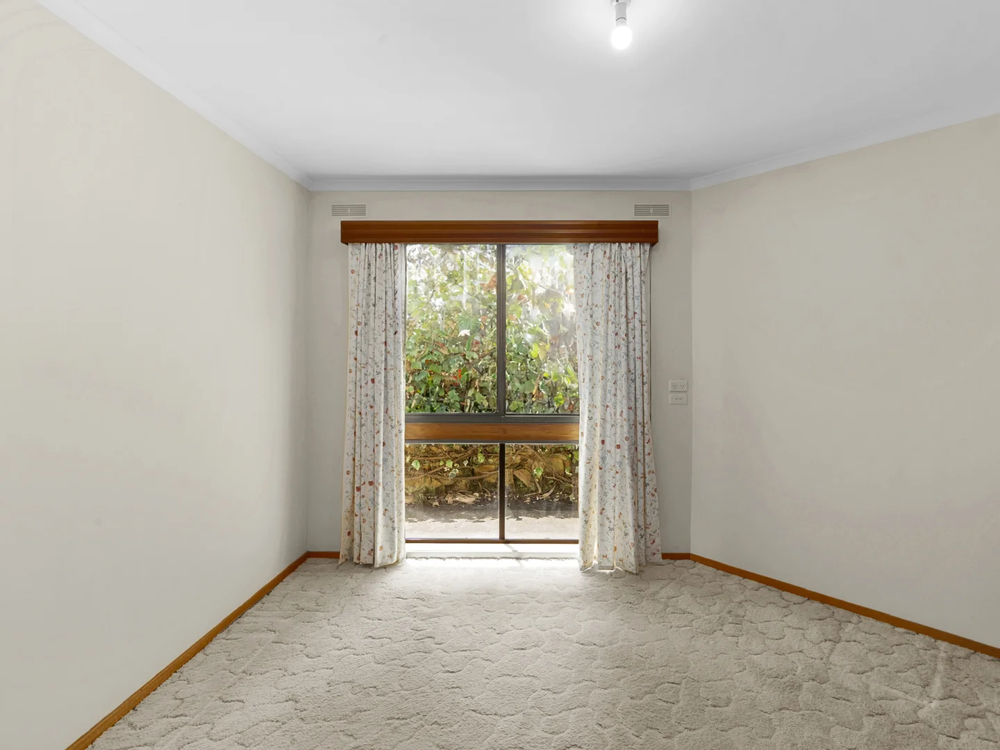 Additional image 11 of 50 Halls Road, Myrtleford VIC 3737