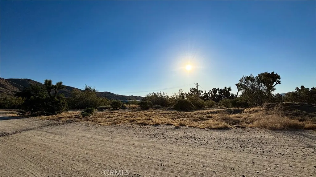 771 Scarvan Road, Yucca Valley, CA 92284