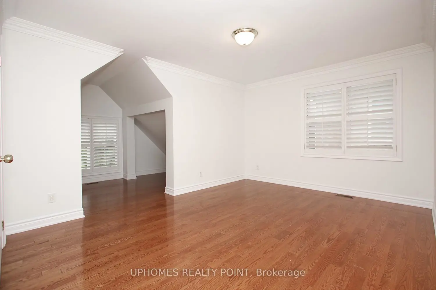 Additional image 12 of 549 Renshaw Court