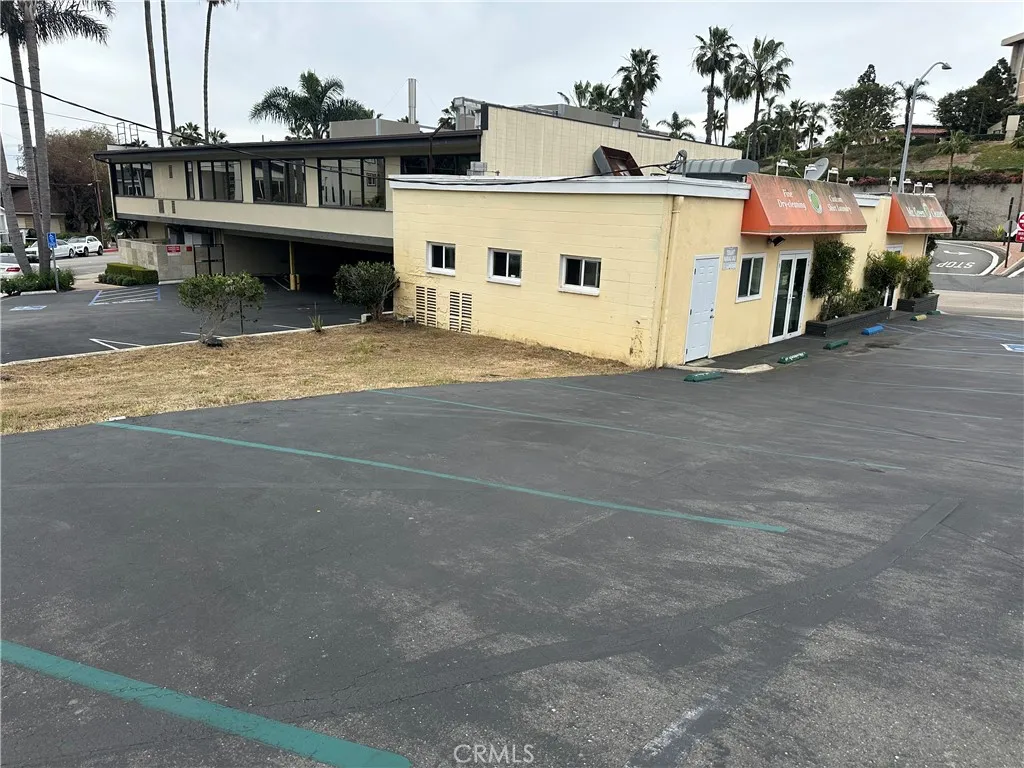 Additional image 28 of 306 Old Newport Blvd, Newport Beach, CA 92663