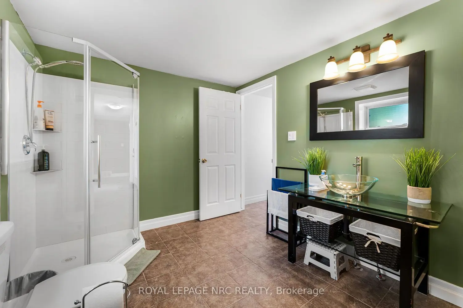 Additional image 11 of 12 Lincoln Road