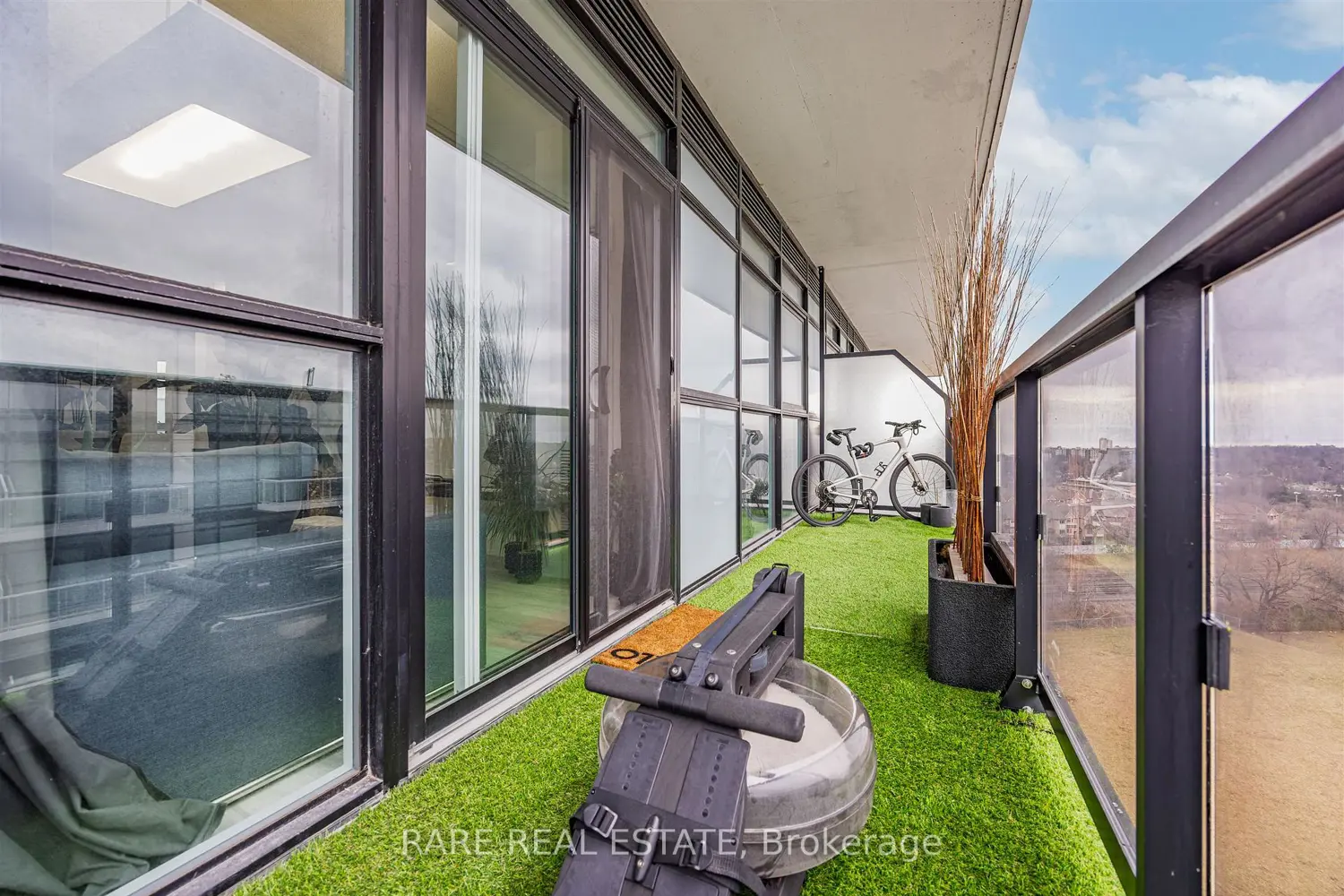 Additional image 12 of 251 Manitoba Street 1209
