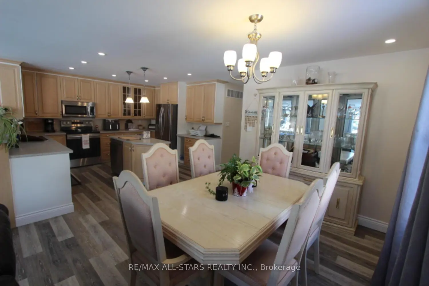 Additional image 10 of 47 Need Street