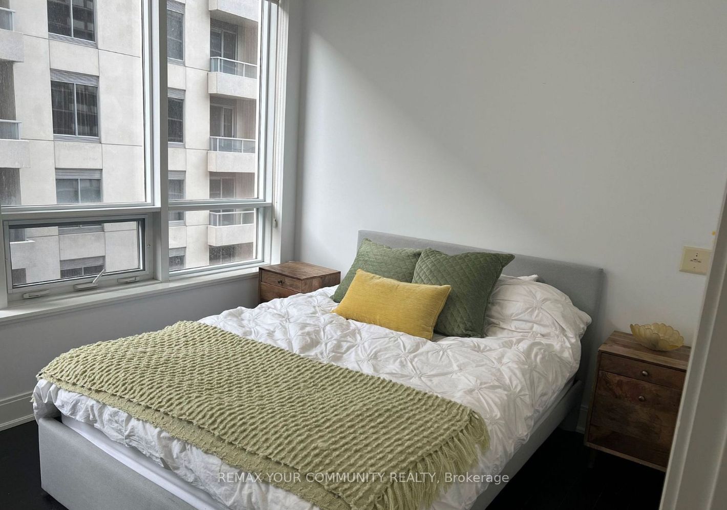 Additional image 3 of 1106-21 Balmuto Street, Toronto, ON, M4Y 1W4