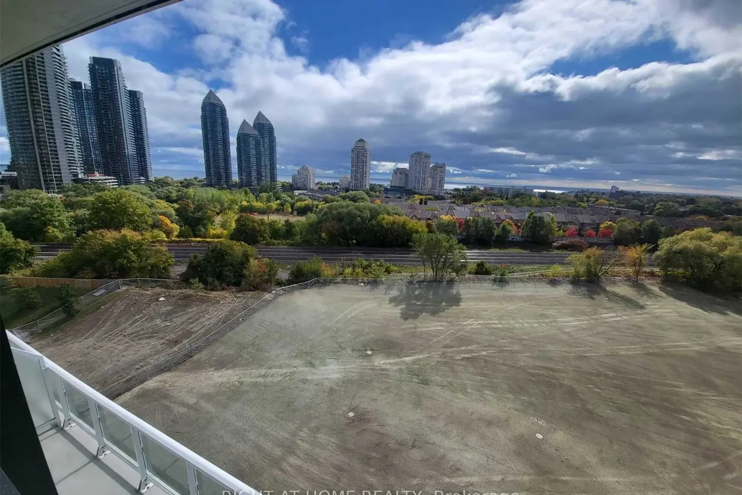 Additional image 6 of 251 Manitoba Street 908