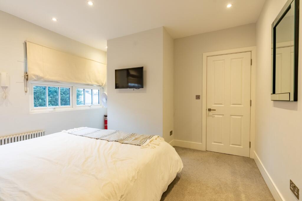 Additional image 13 of Victoria Street, St. Albans, Hertfordshire, AL1