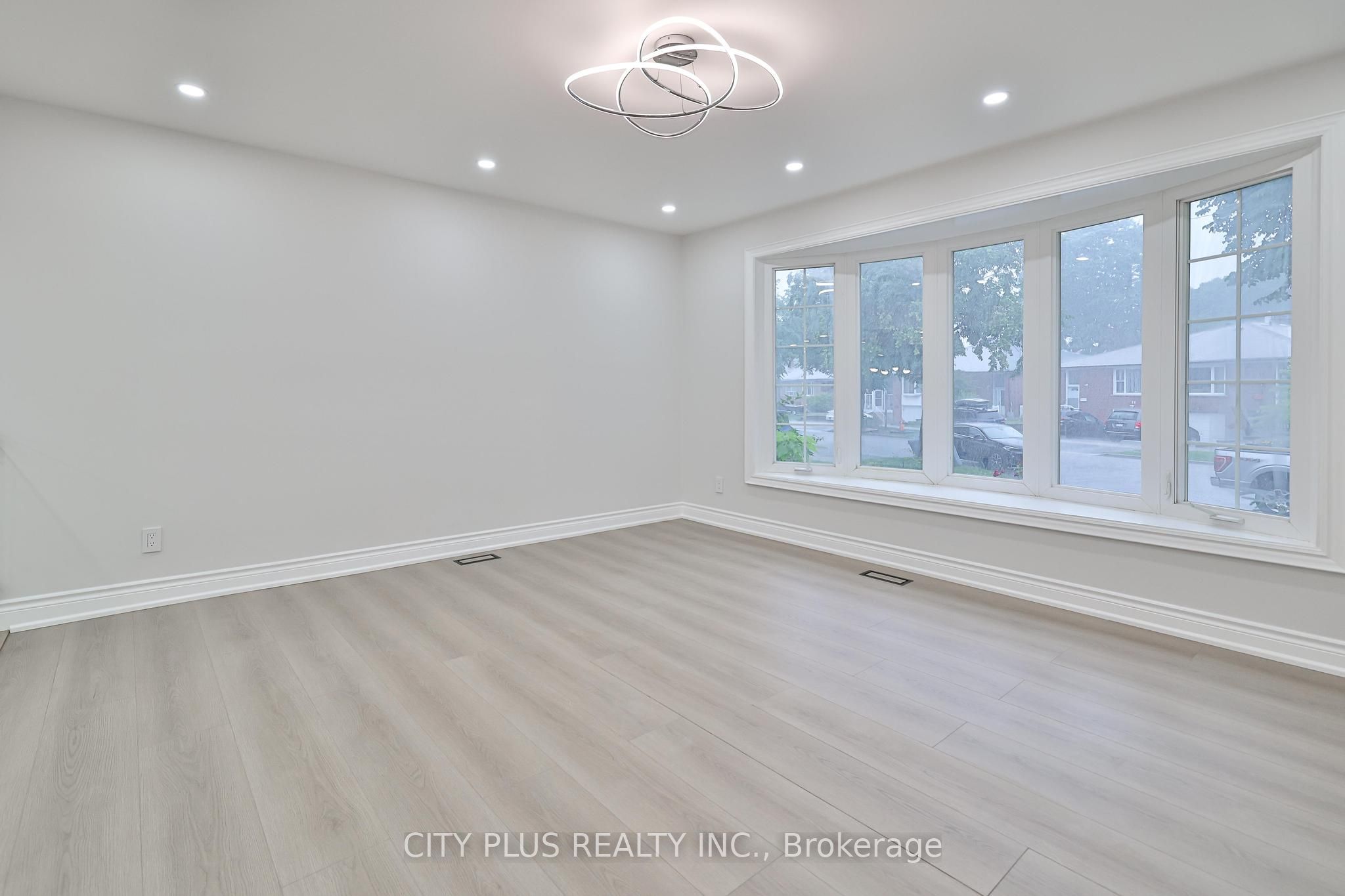 Additional image 5 of 23 Reiber Crescent, Toronto, ON, M2H 1C3