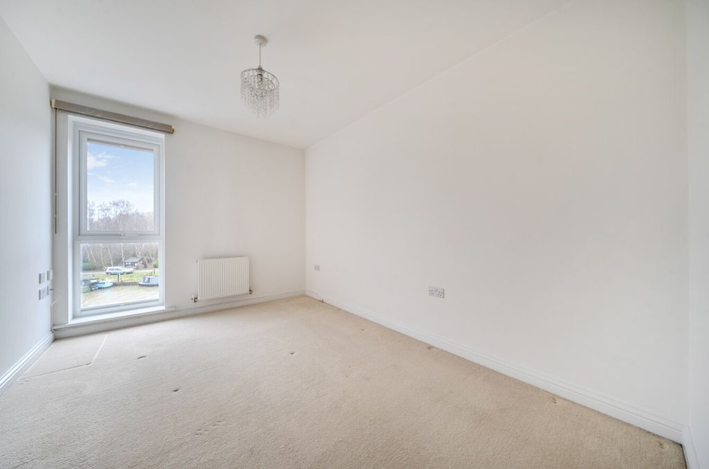 Additional image 10 of 2 bed flat for saleAngelica Road, Lincoln, Lincolnshire LN1