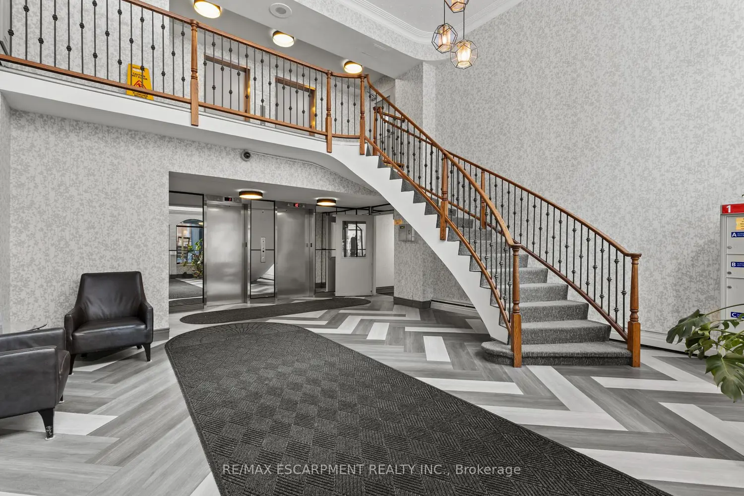 Additional image 13 of 359 Geneva Street 1004