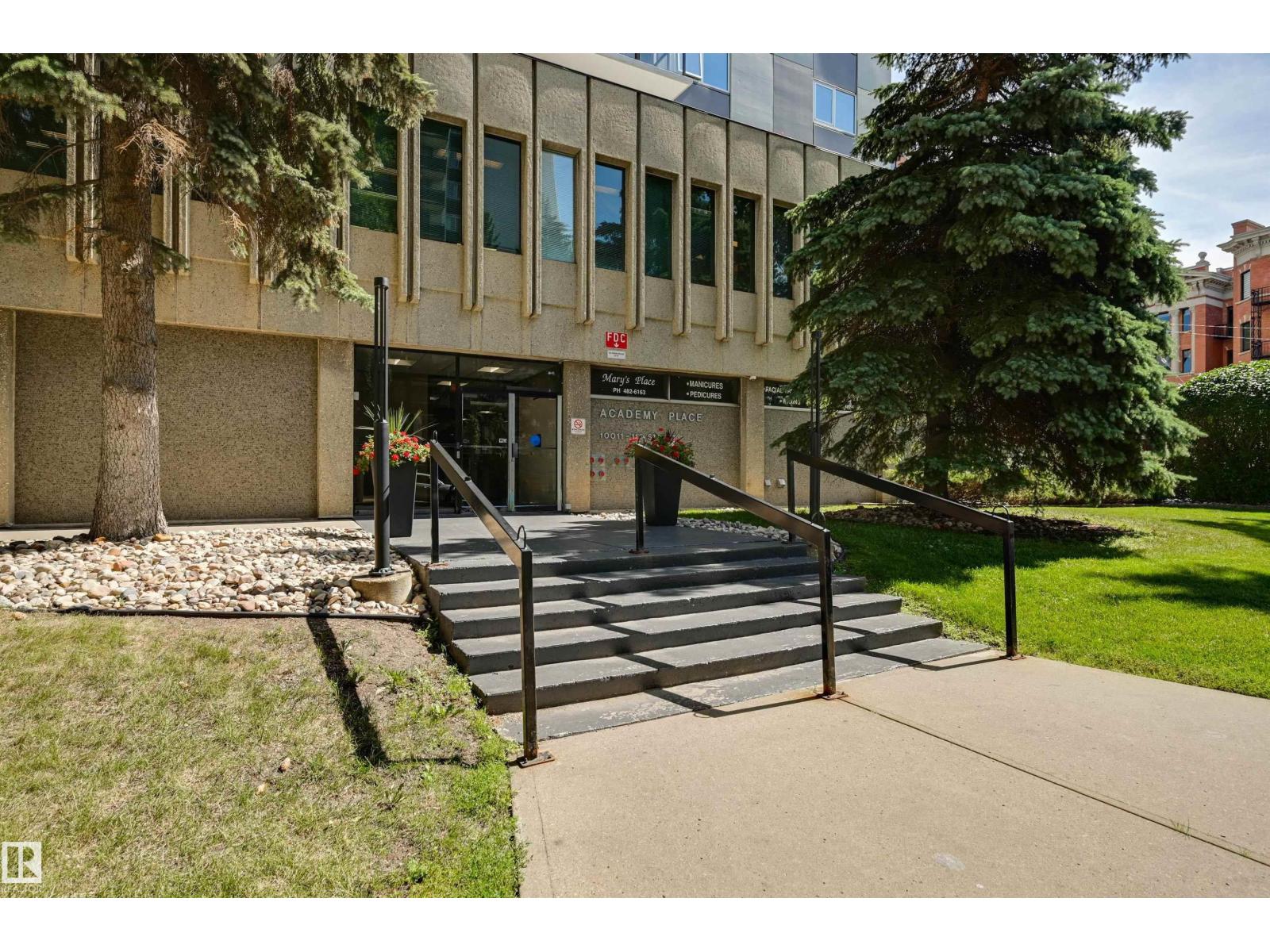 Additional image 2 of 802-10011 116 Street NW, Edmonton, AB, T5K1V4