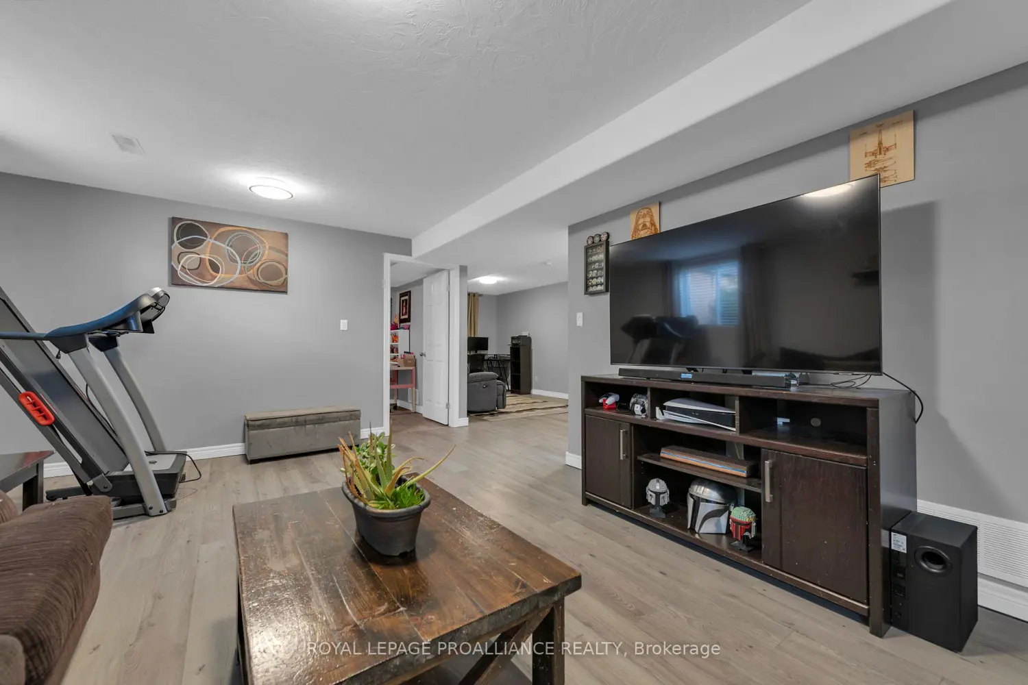 Additional image 18 of 18 Fox Den Drive