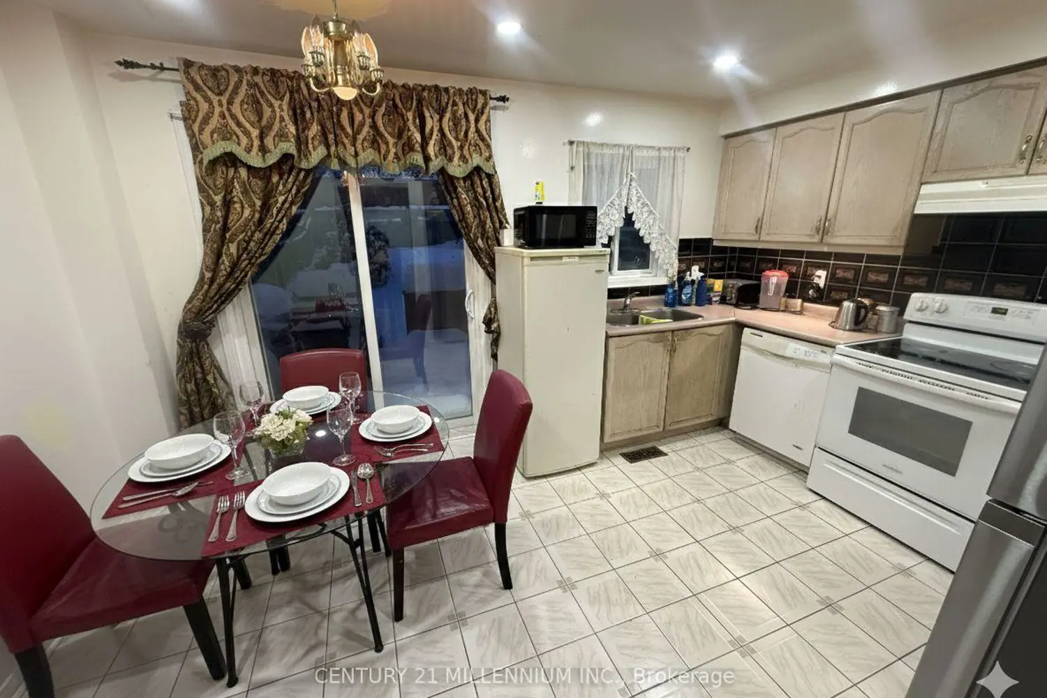 Additional image 4 of 145 Clover Bloom Road