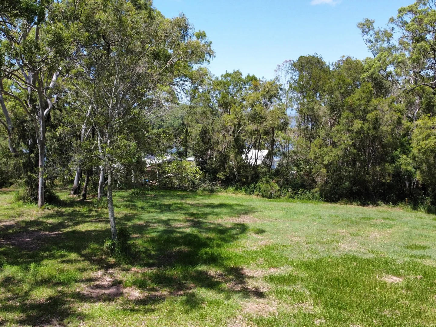 Additional image 12 of 4 Cliff Terrace, Macleay Island QLD 4184