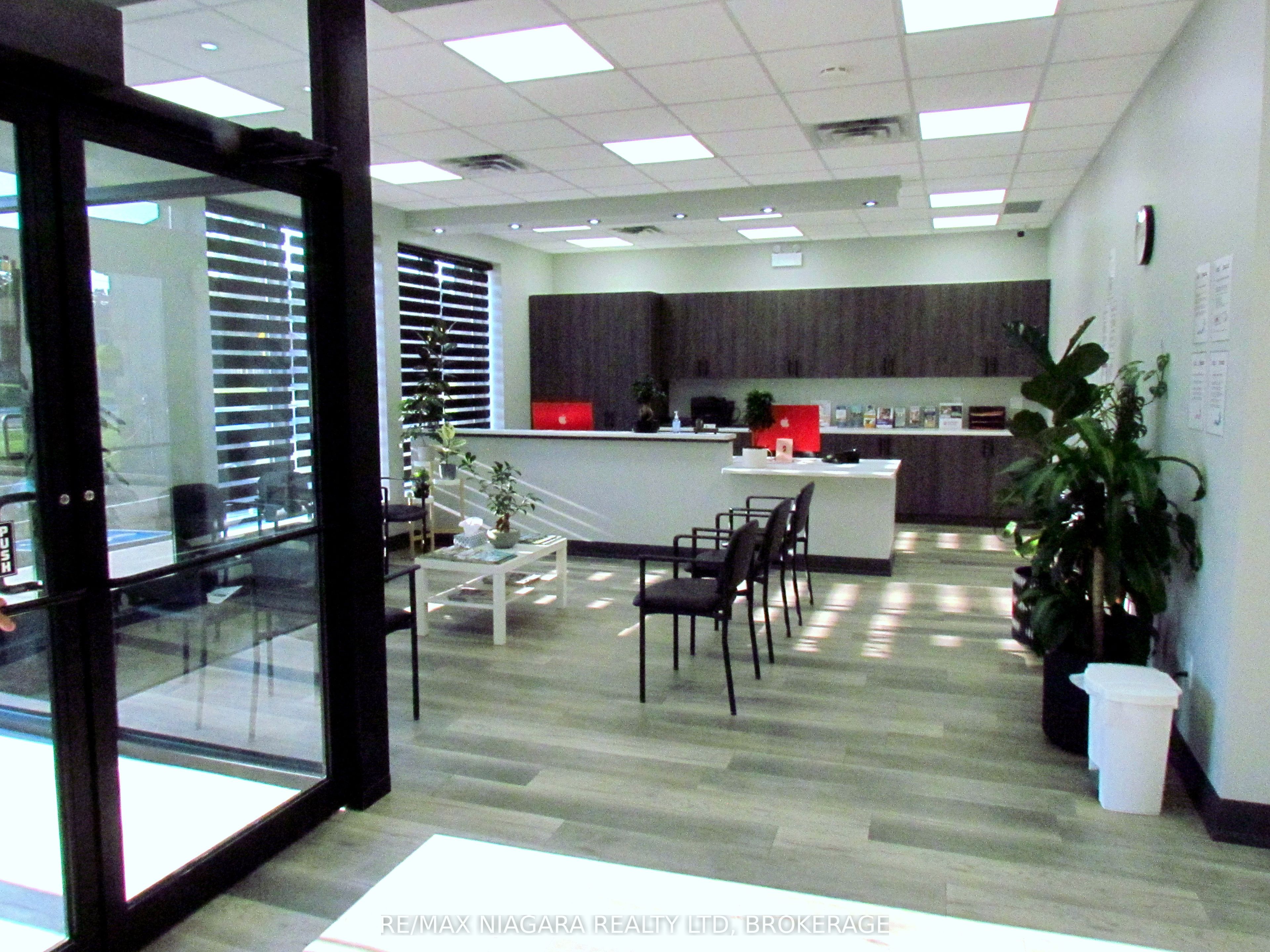 Additional image 2 of 4374 Drummond Road, Niagara Falls, ON, L2E 6S3