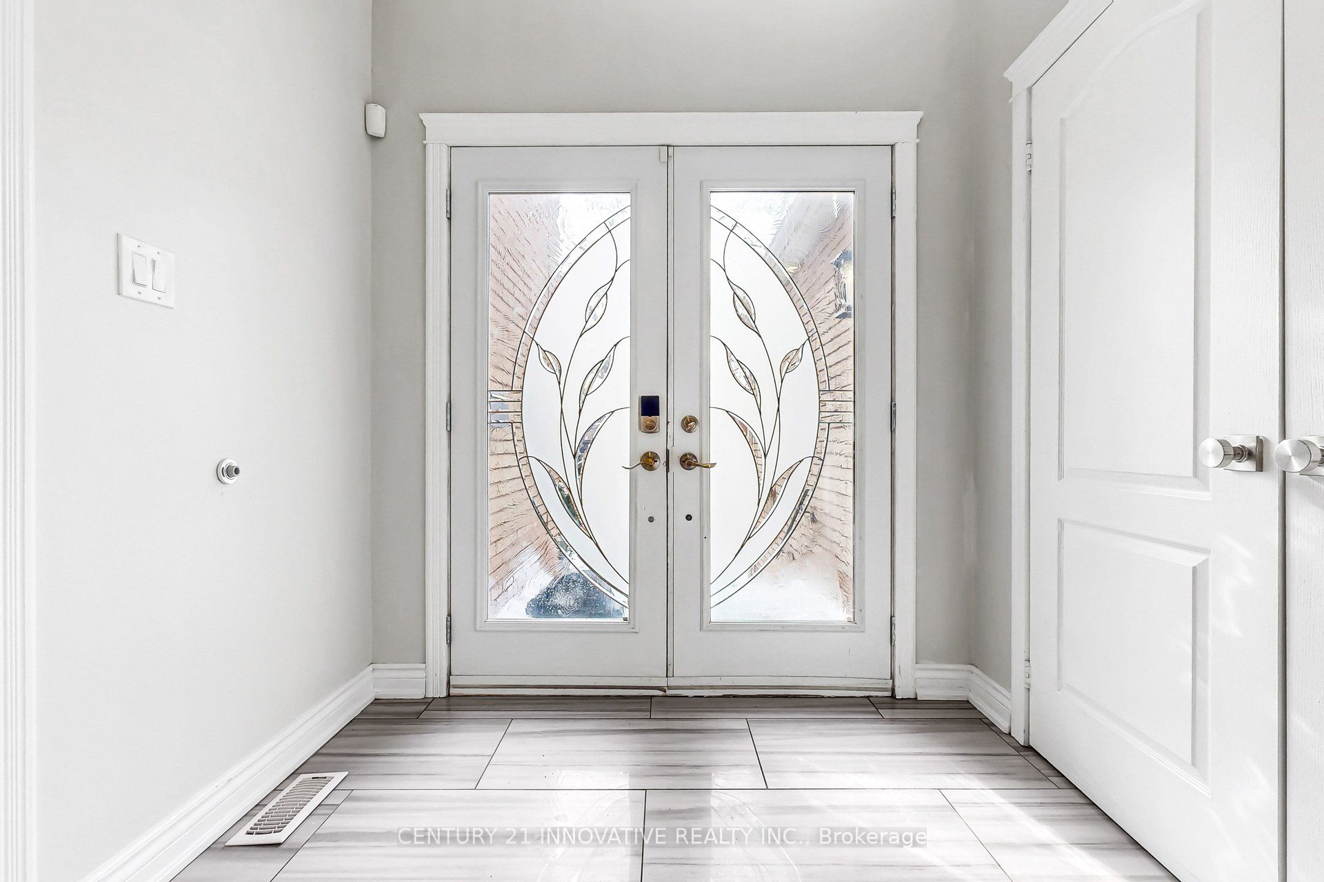 Additional image 3 of 26 Wigston Court, Whitby, ON, L1R 2B9