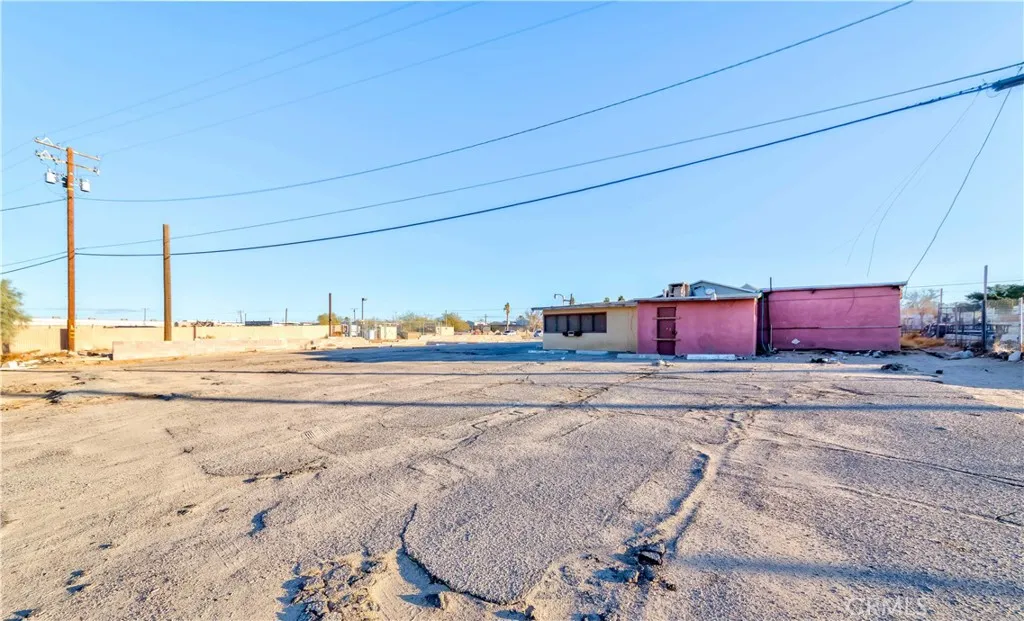 Additional image 9 of 2461 W Main Street, Barstow, CA 92311