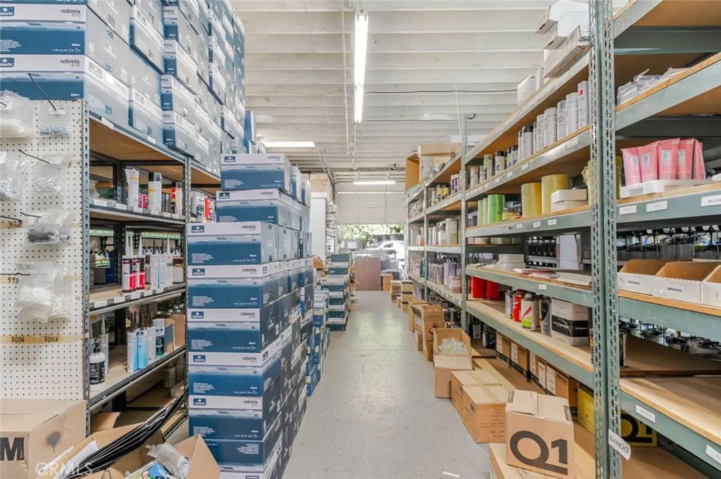 Additional image 9 of 7516 San Fernando Road, Sun Valley, CA 91352