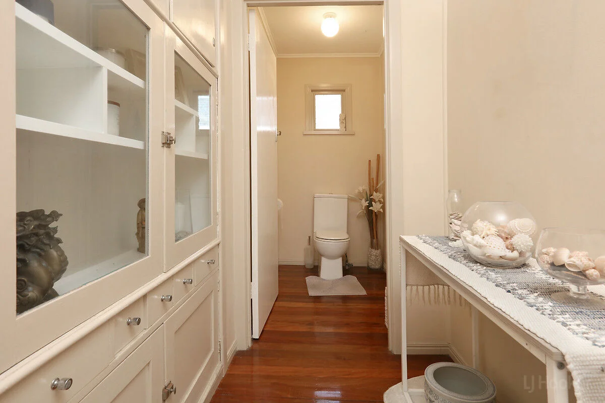 Additional image 11 of 159 The Esplanade, Coombabah QLD 4216