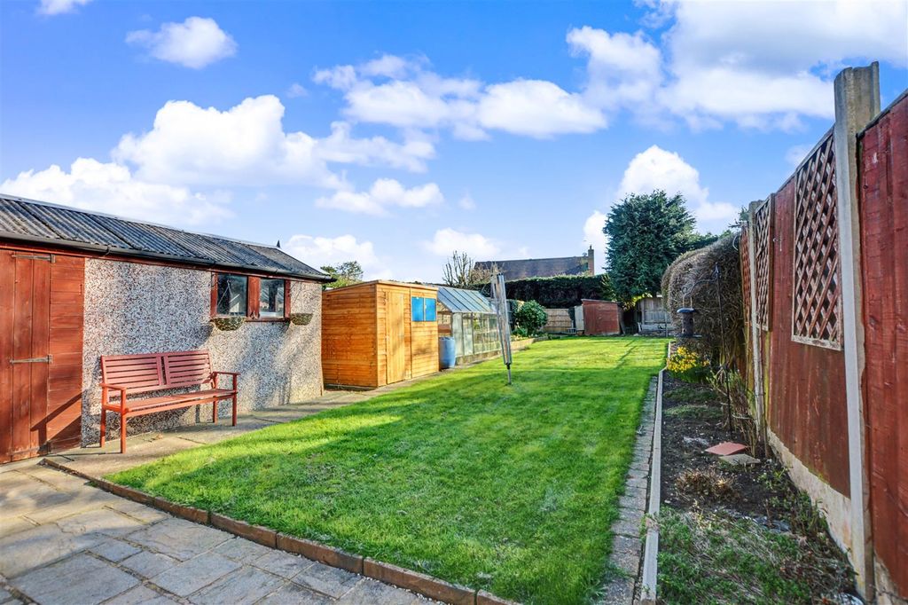 Additional image 21 of 3 bed semi-detached house for saleFarm Road, Chilwell, Nottingham NG9