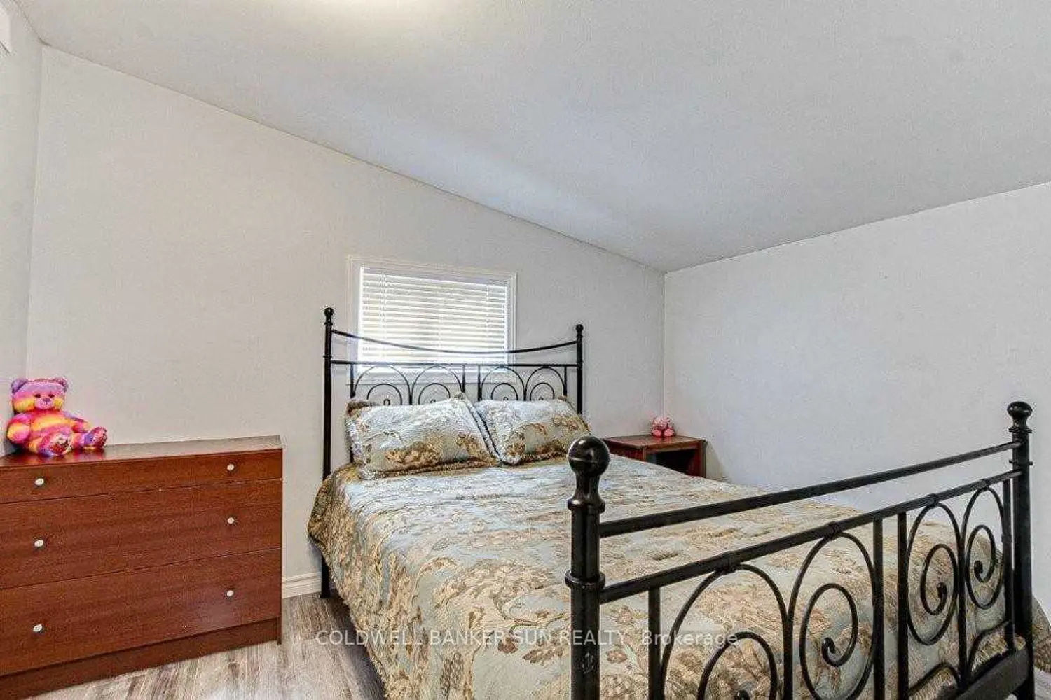 Additional image 4 of 888 Nellis Street