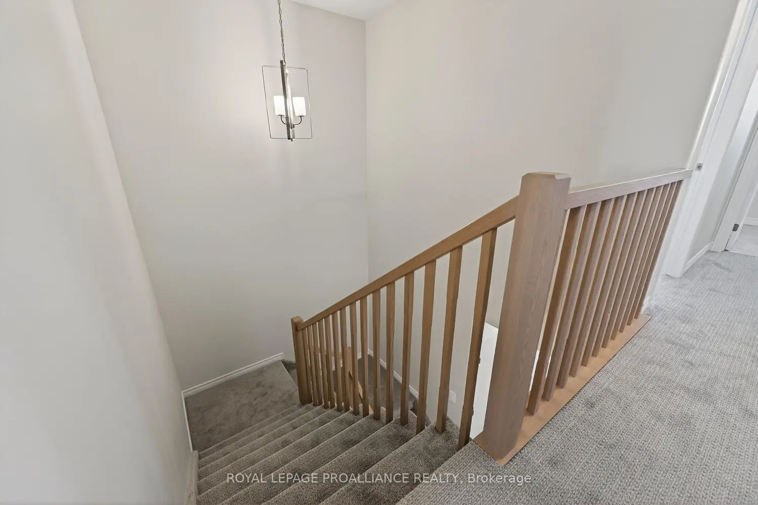 Additional image 11 of 14 Peace River Street