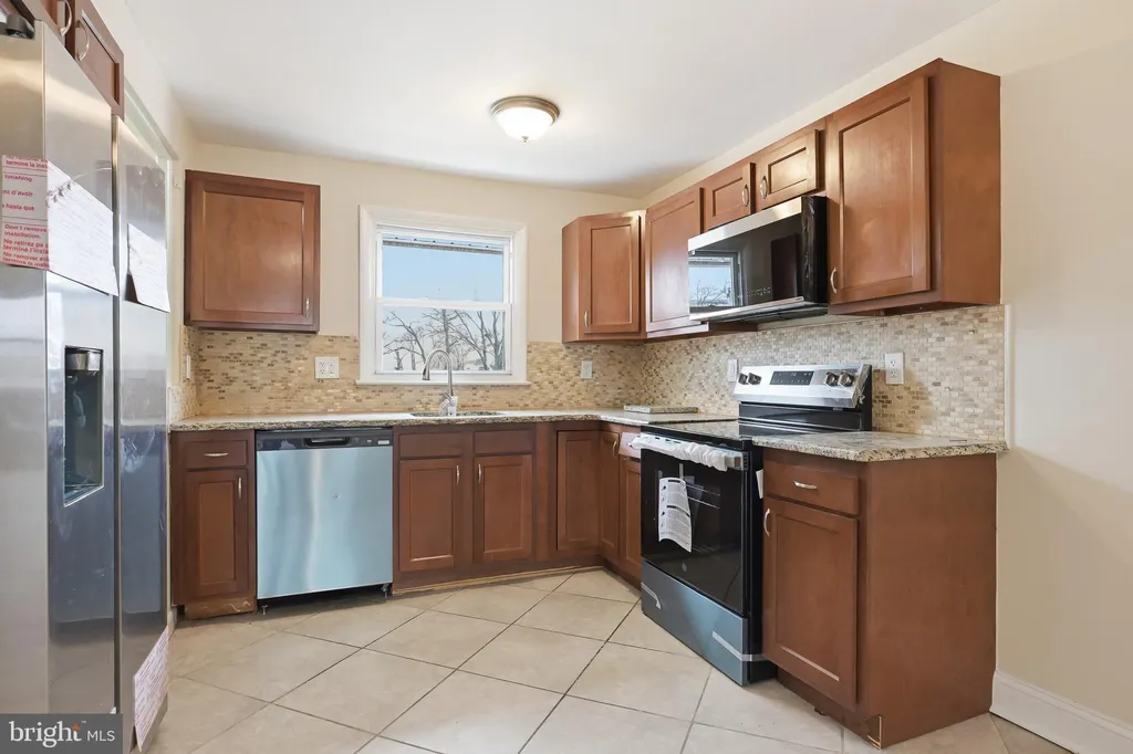 Additional image 4 of 11 Oakmont Drive, New Castle, DE 19720