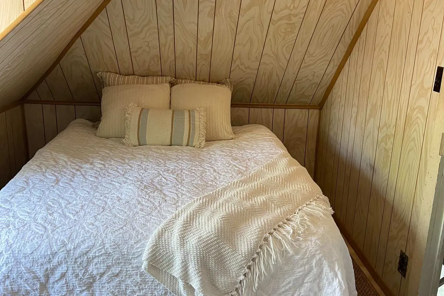 Additional image 13 of 147 Dufferin Street