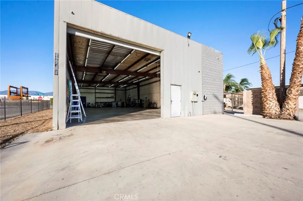 Additional image 2 of 1033 W 3rd Street, San Bernardino, CA 92410