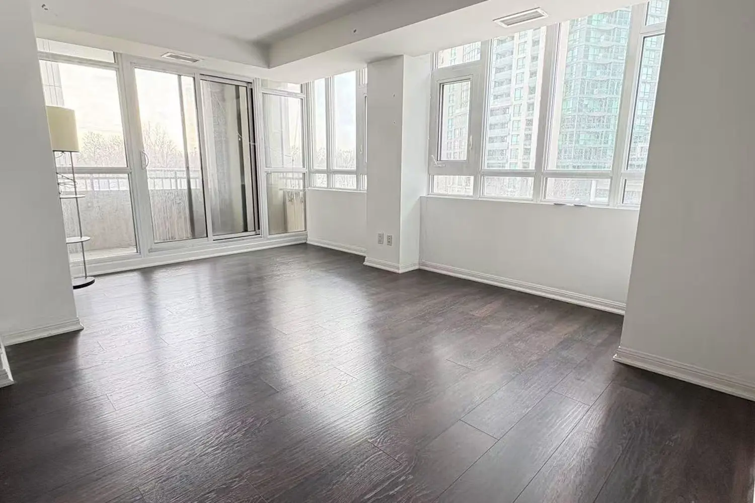 Additional image 3 of 35 Bastion Street 509