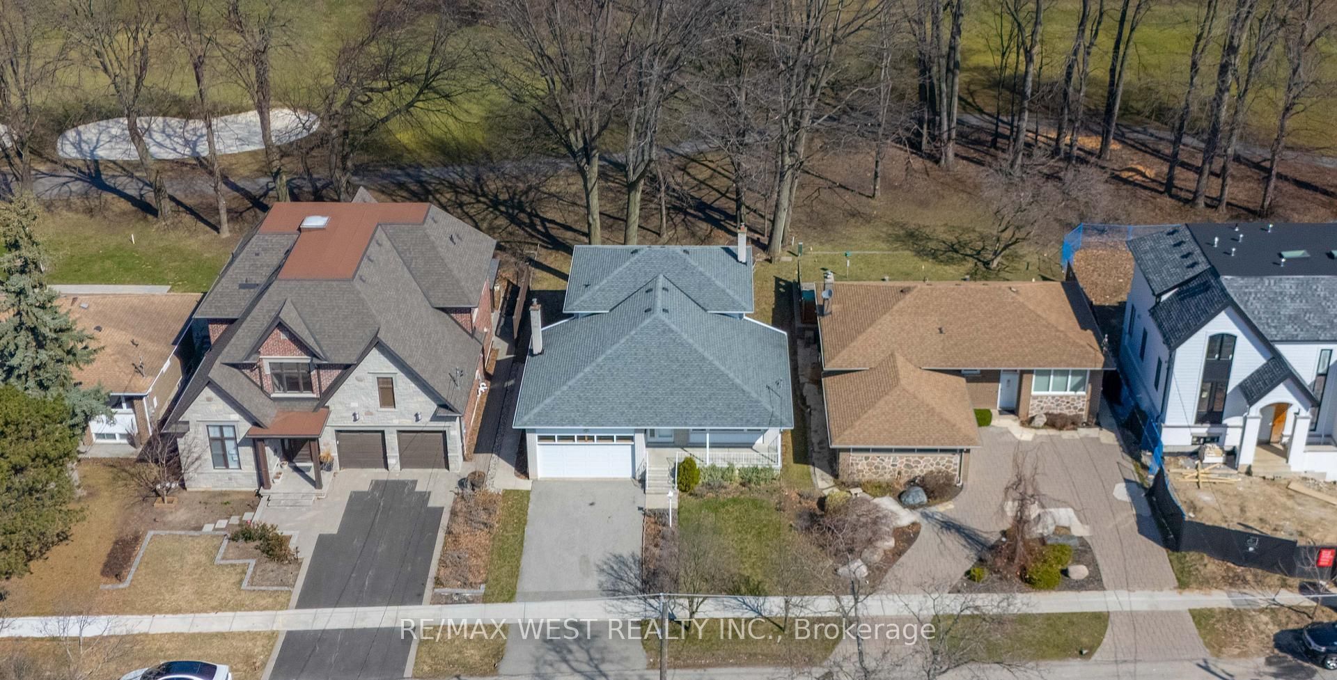 28 Braywin Drive N, Toronto, ON, M9P 2P1