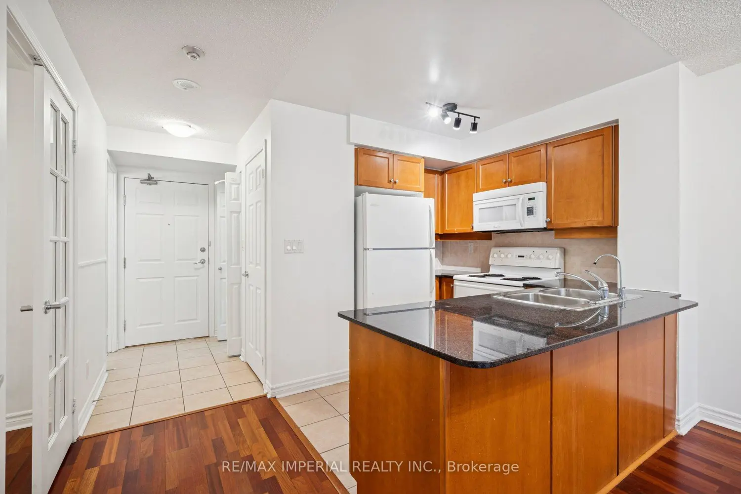 Additional image 8 of 19 Barberry Place 307