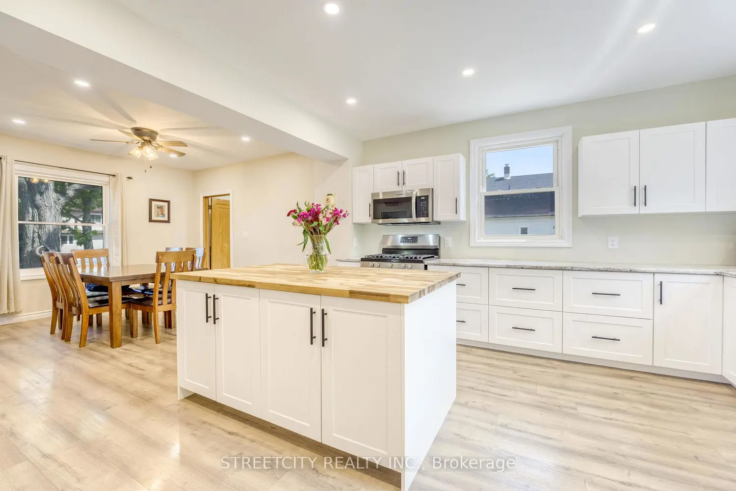 Additional image 9 of 703 Wellington Street