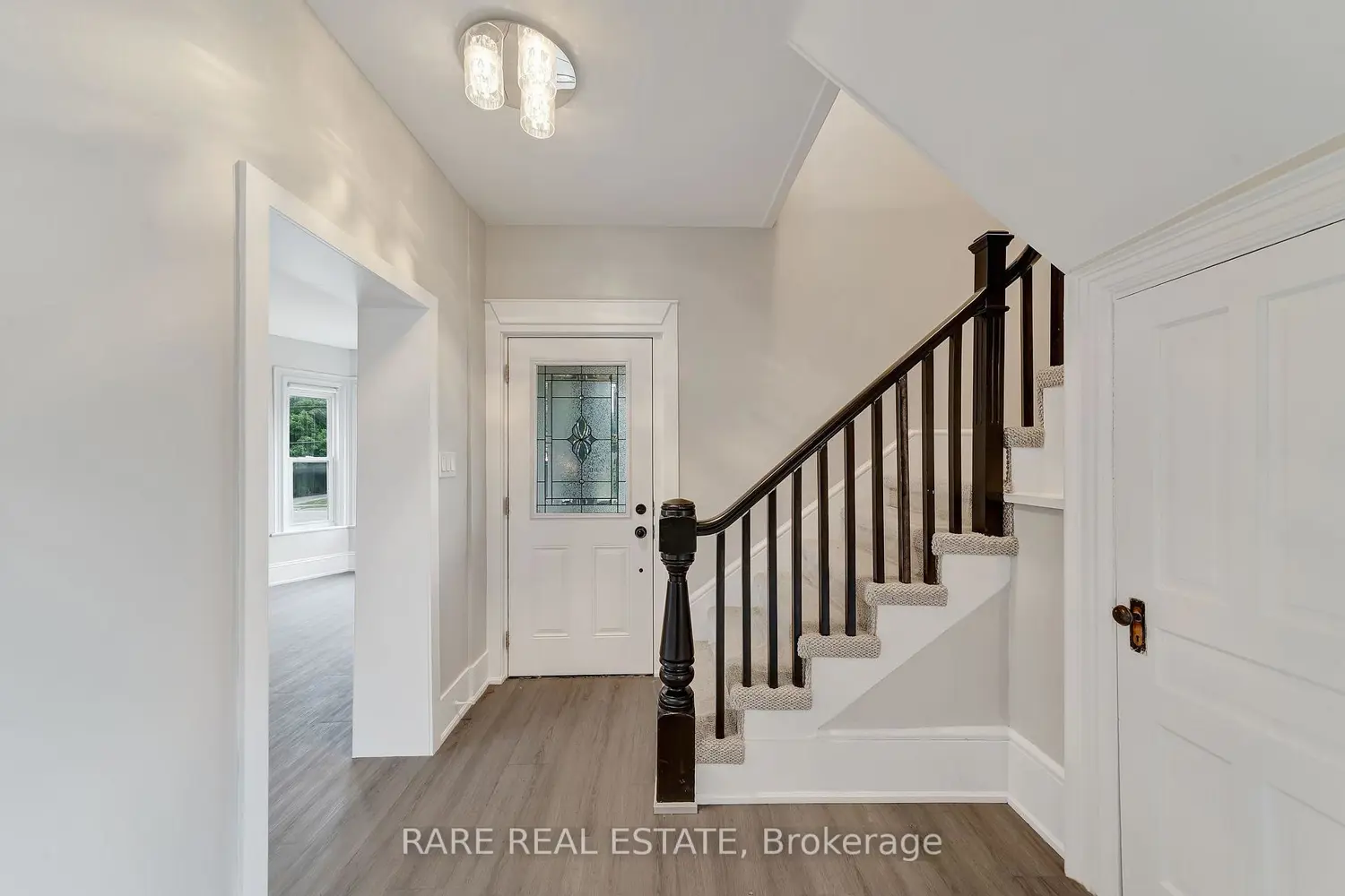 Additional image 4 of 4372 Ontario Street