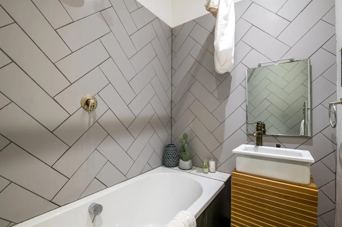 Additional image 5 of 2 Bed Maisonette, Oakbank Grove, SE24, N1 7GU